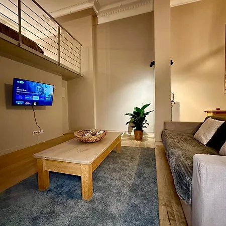 Luxury Castel By Rikas Appartement *