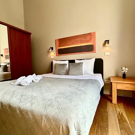 Luxury Castel By Rikas Appartement *