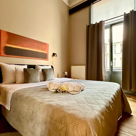 Luxury Castel By Rikas Appartement